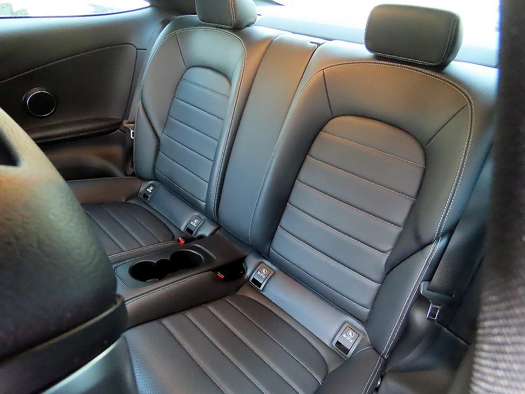 Mercedes Benz C Class - Vista 6
