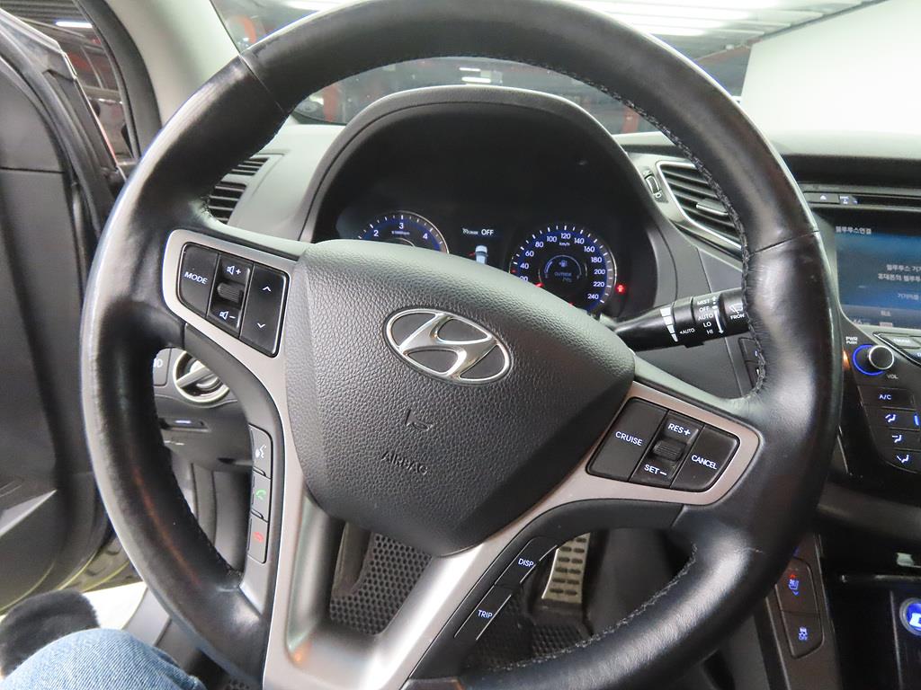 HYUNDAI i40 - Vista 8