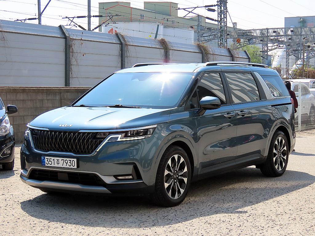 KIA Carnival - Vista 2