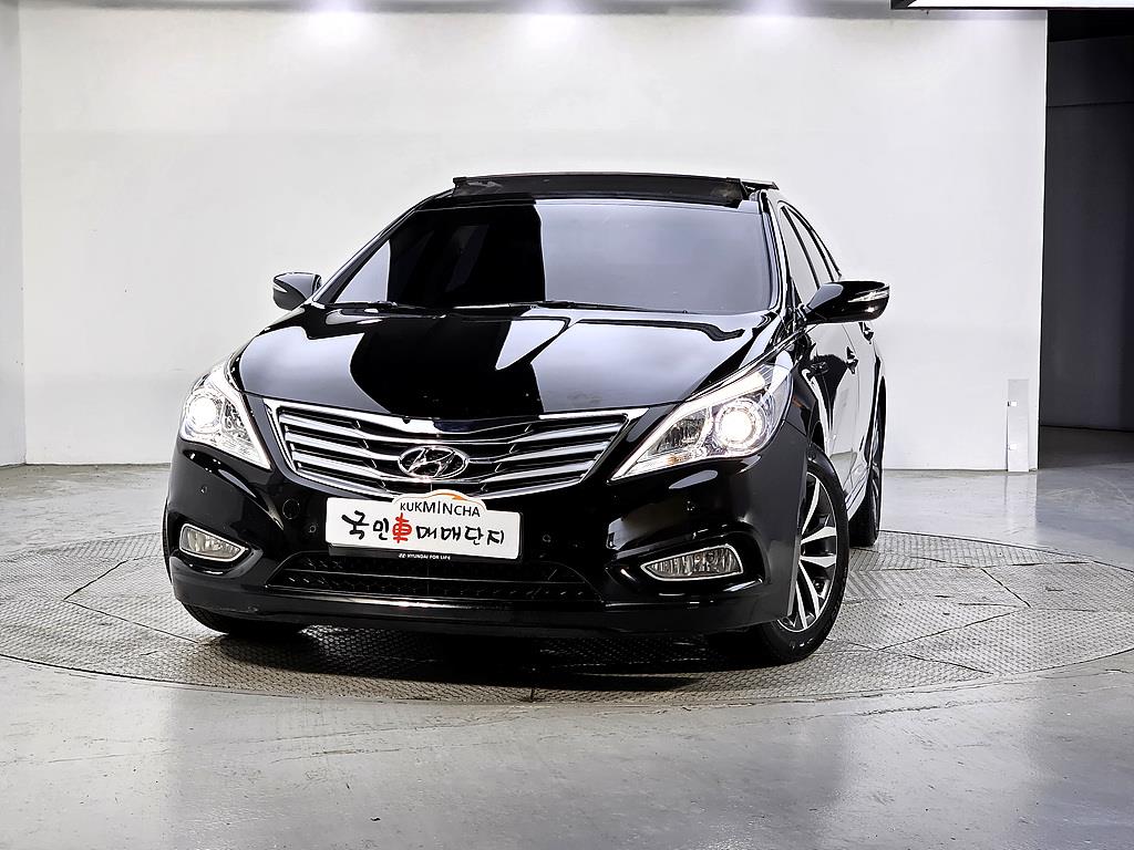 HYUNDAI Grandeur - Vista 2