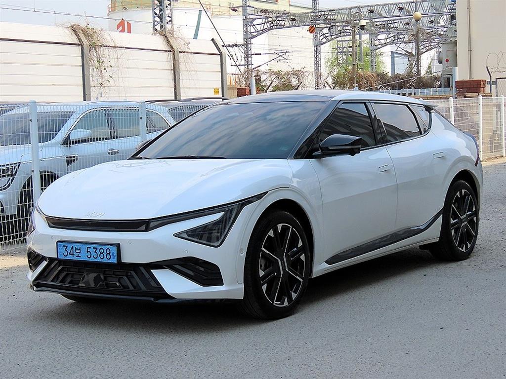KIA EV6 - Vista 2
