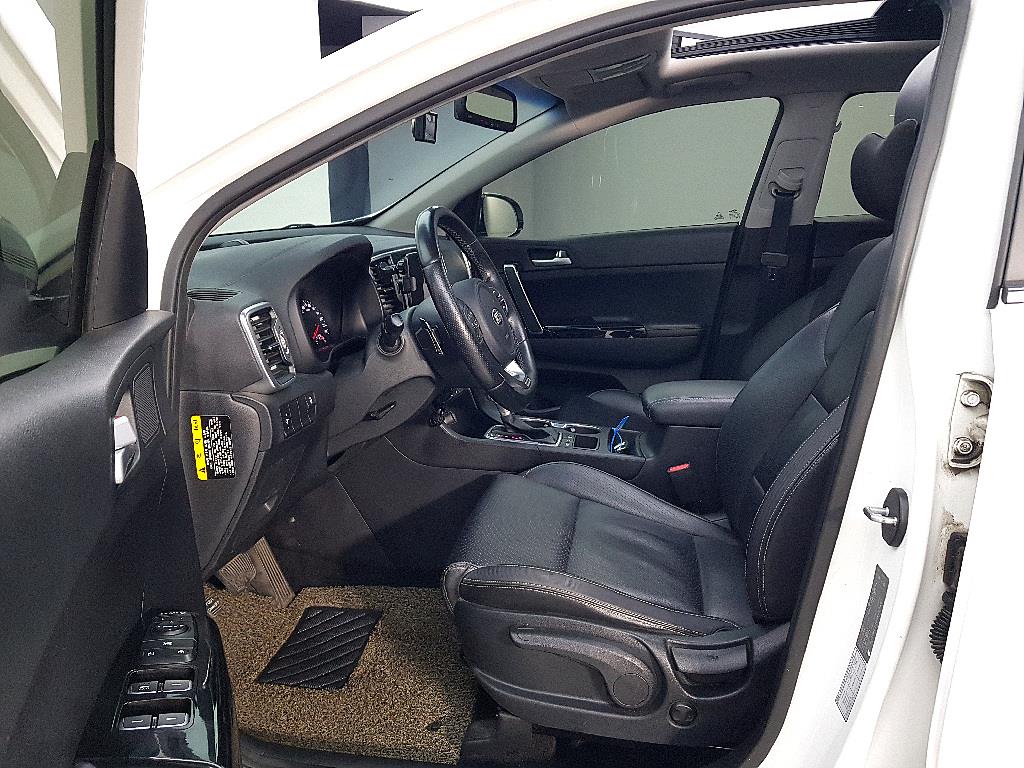 KIA Sportage - Vista 8