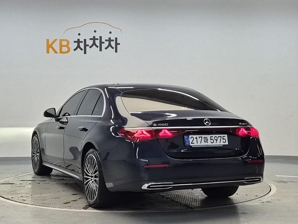 Mercedes Benz E class - Vista 2
