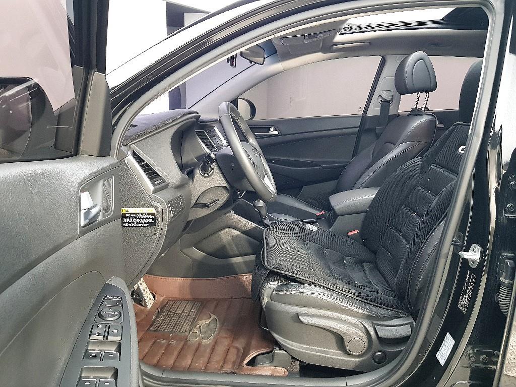 HYUNDAI Tucson - Vista 8
