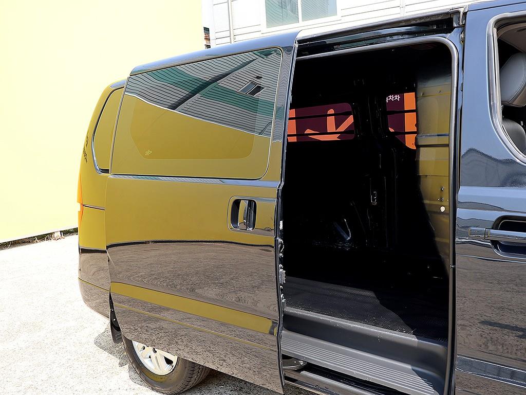 HYUNDAI Starex 2019 Azul - Importación desde Corea - HF Imports Iquique - Foto 13