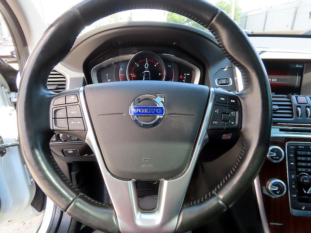 Volvo XC60 - Vista 8