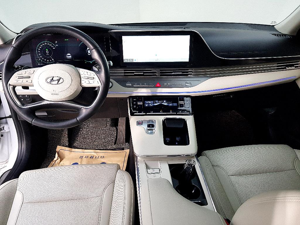 HYUNDAI Grandeur - Vista 5