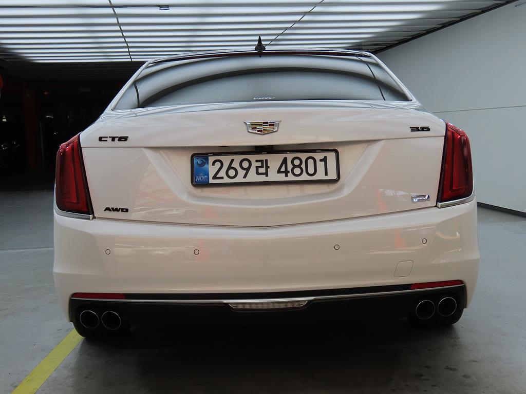 Cadillac CT6 - Vista 3