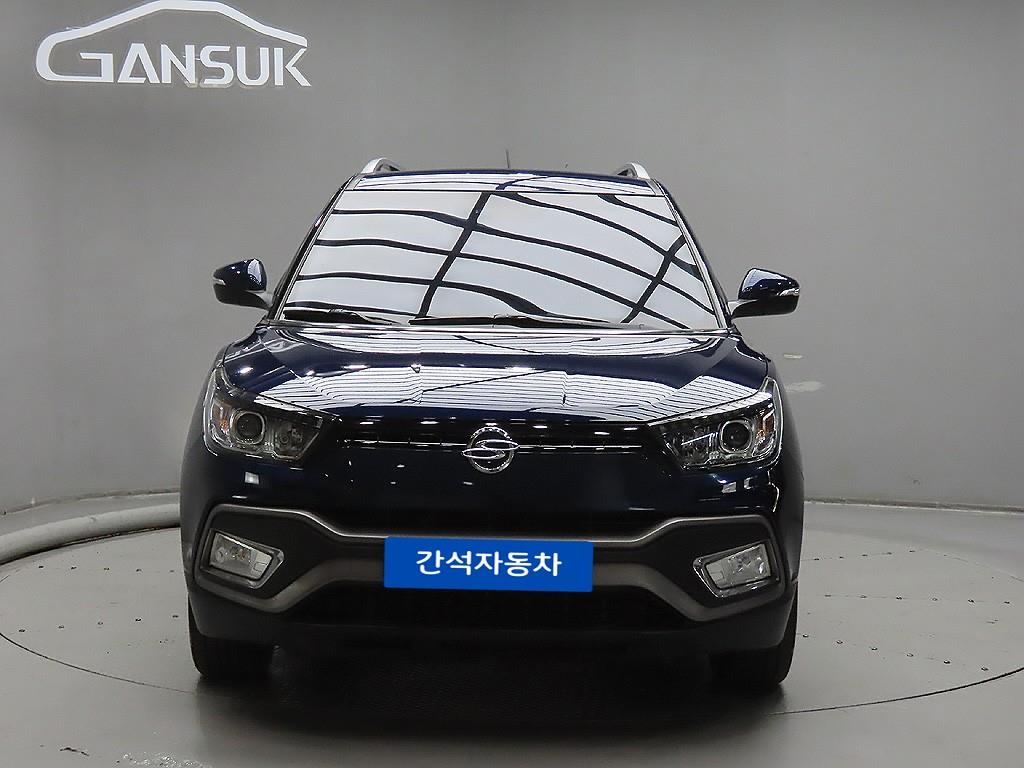 Ssangyong Tivoli 2017 Azul - Importación desde Corea - HF Imports Iquique - Foto 1