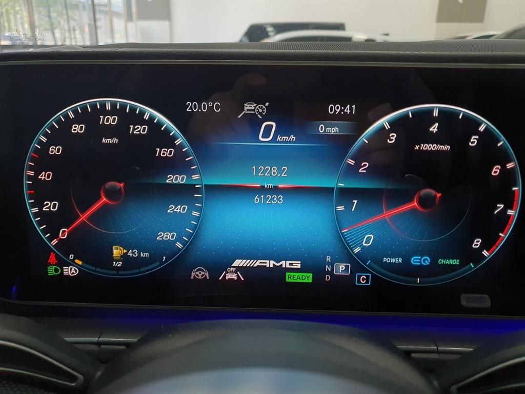 Mercedes Benz GLE Class - Vista 5