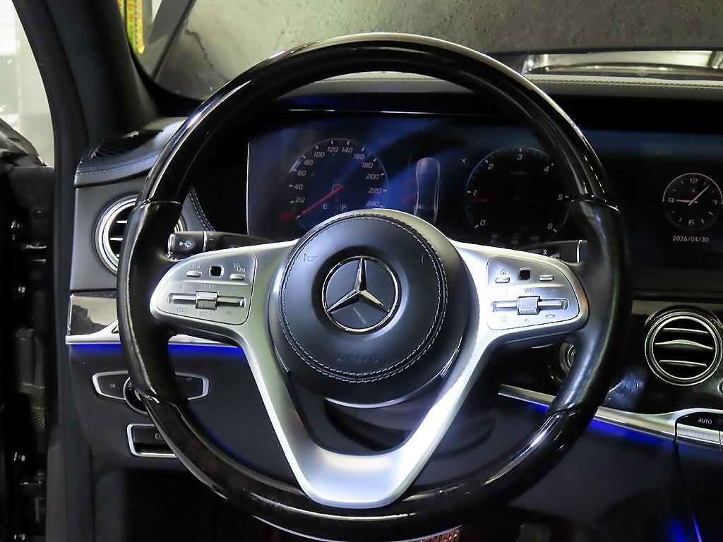 Mercedes Benz S Class - Vista 8