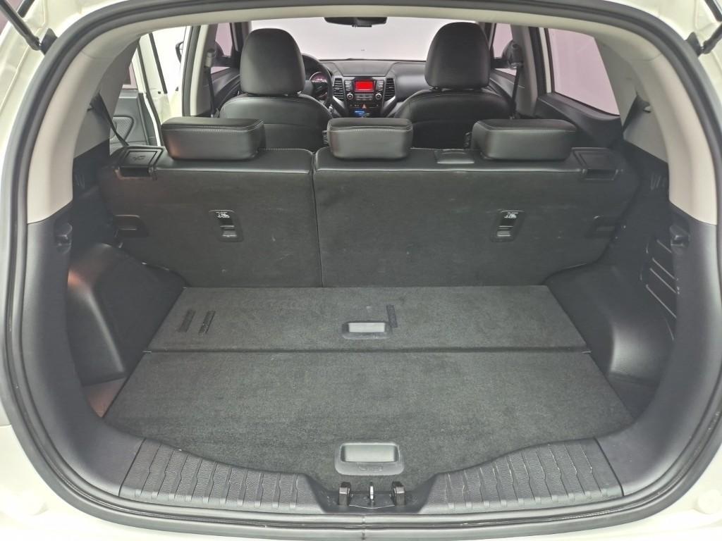Ssangyong Tivoli 2017 Blanco - Importación desde Corea - HF Imports Iquique - Foto 16