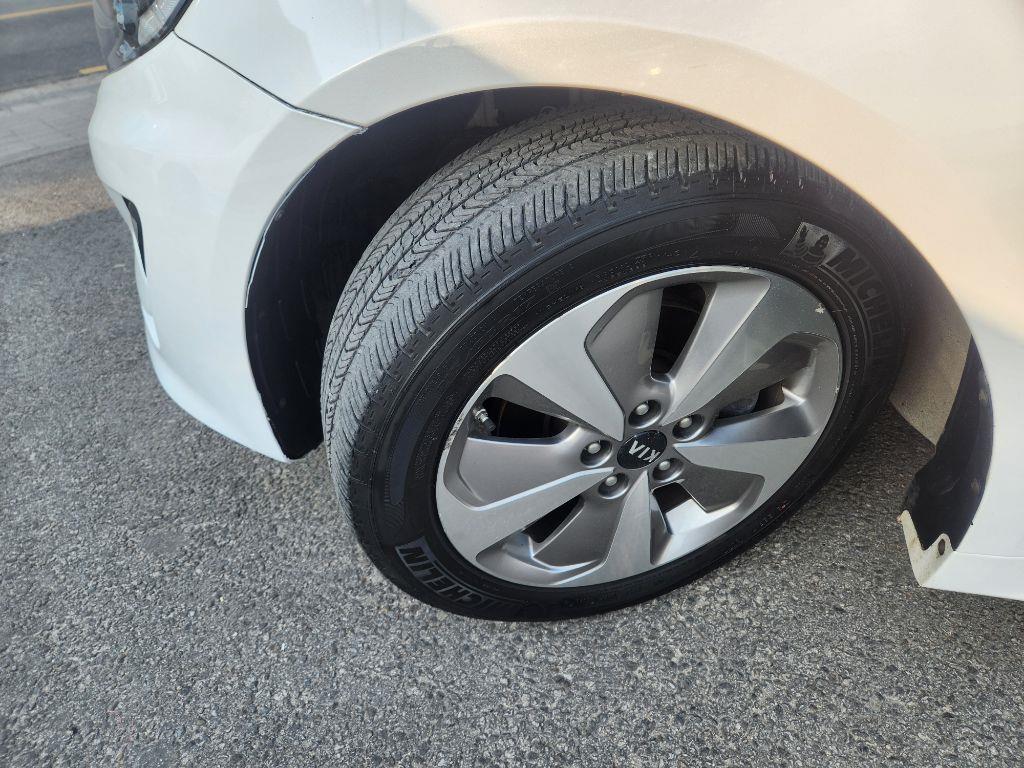 KIA K5 - Vista 10