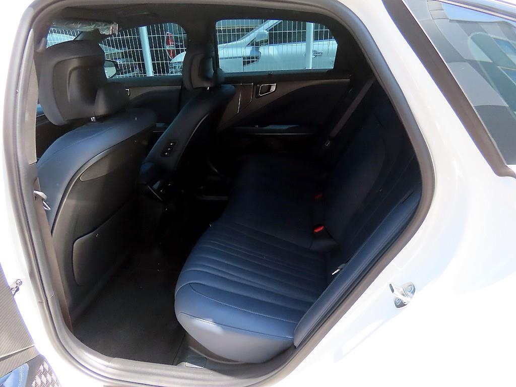 KIA K8 - Vista 6