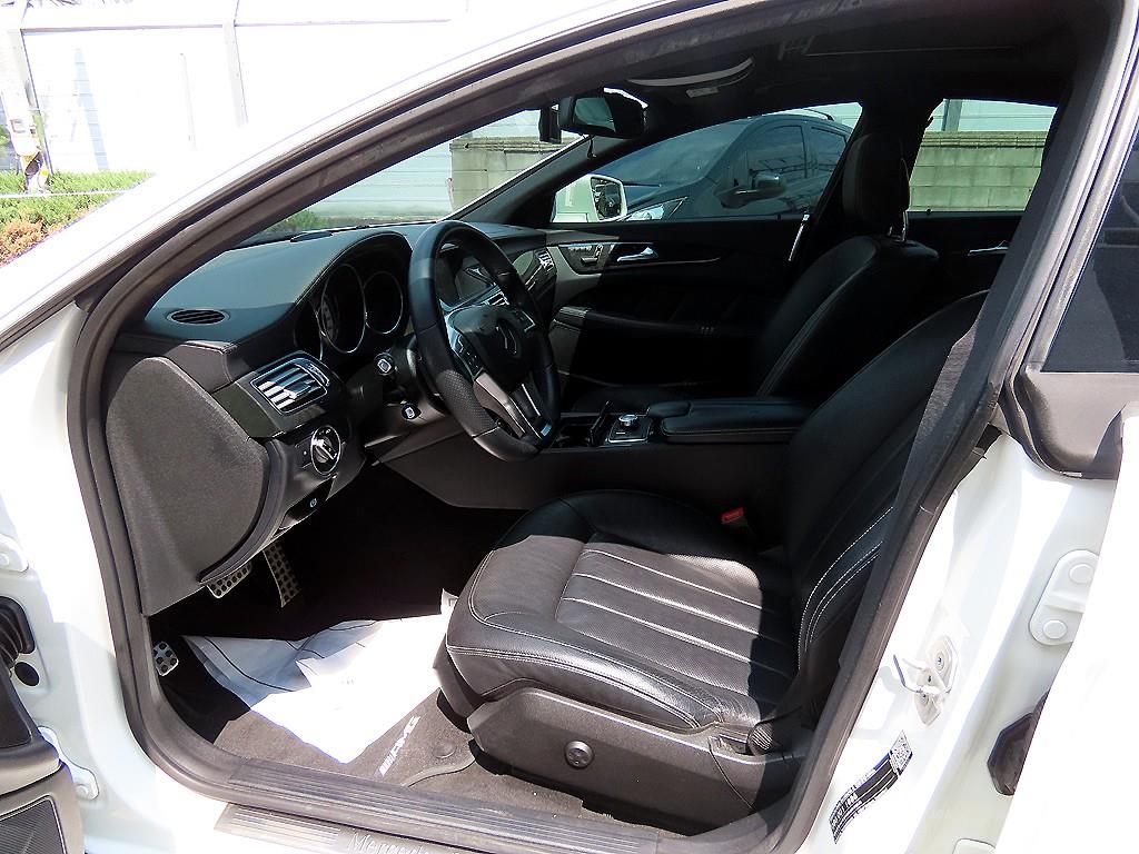 Mercedes Benz CLS Class - Vista 5