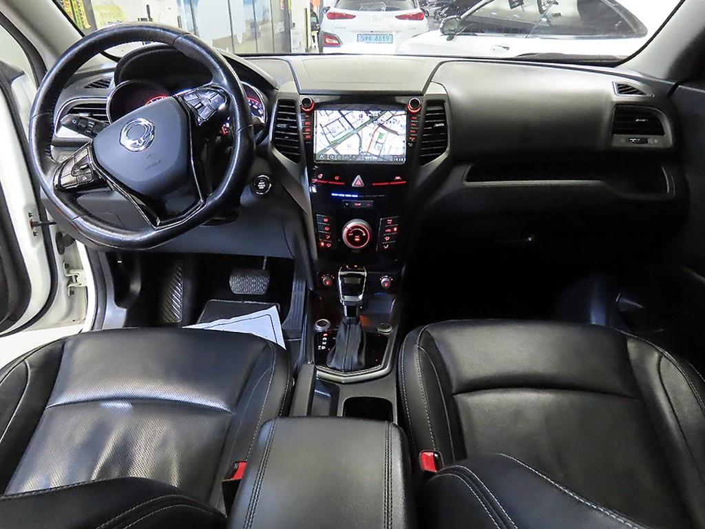 Ssangyong Tivoli - Vista 10