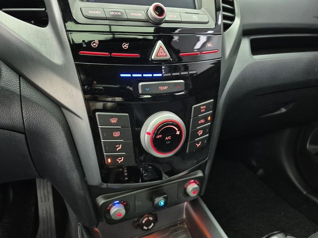 Ssangyong Tivoli - Vista 10