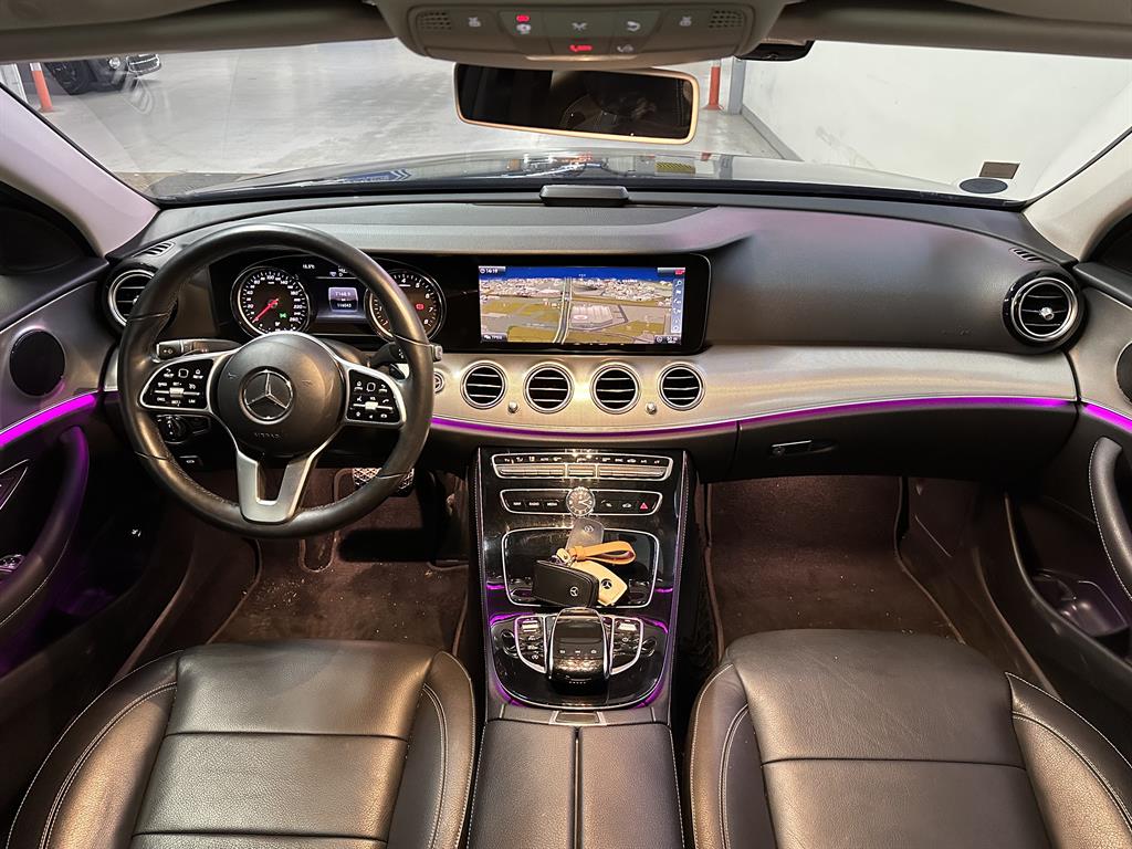 Mercedes Benz E class - Vista 9