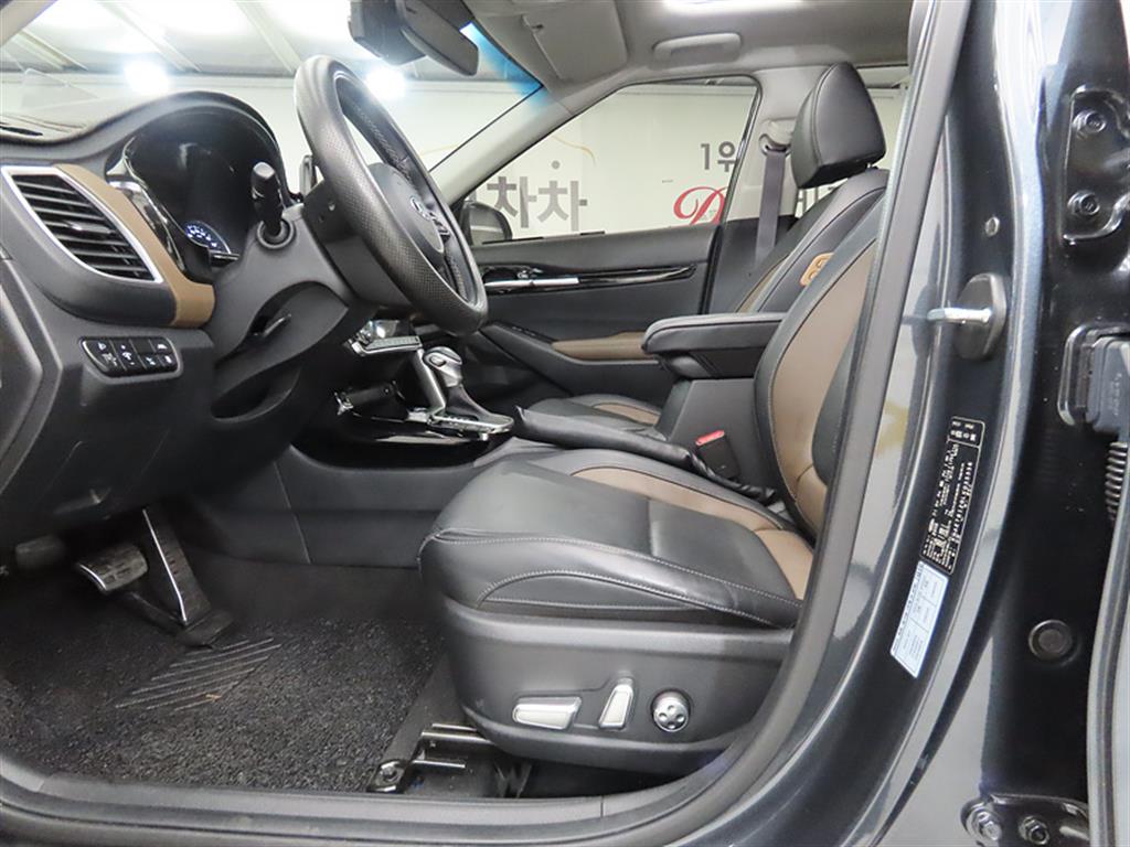 KIA Seltos - Vista 5