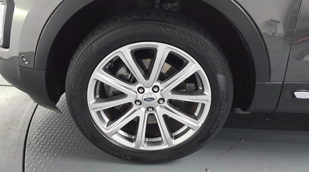 Ford Explorer - Vista 5