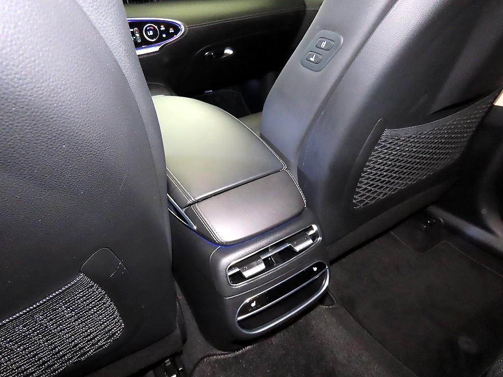 Genesis GV70 2022 Blanco - Importación desde Corea - HF Imports Iquique - Foto 16