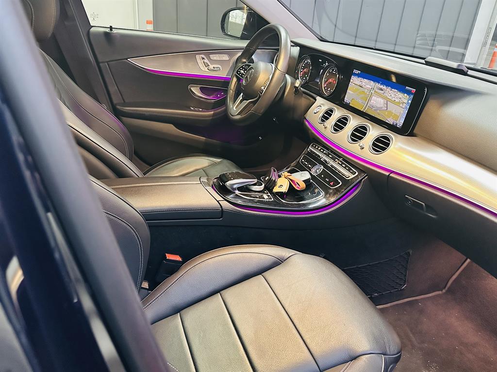 Mercedes Benz E class - Vista 6