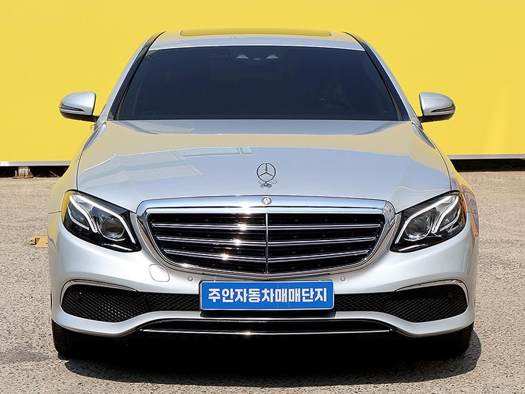 Mercedes Benz E class 2017 the color of pearl - Importación desde Corea - HF Imports Iquique - Foto 1