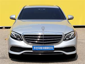 Mercedes Benz E class - Vista 2