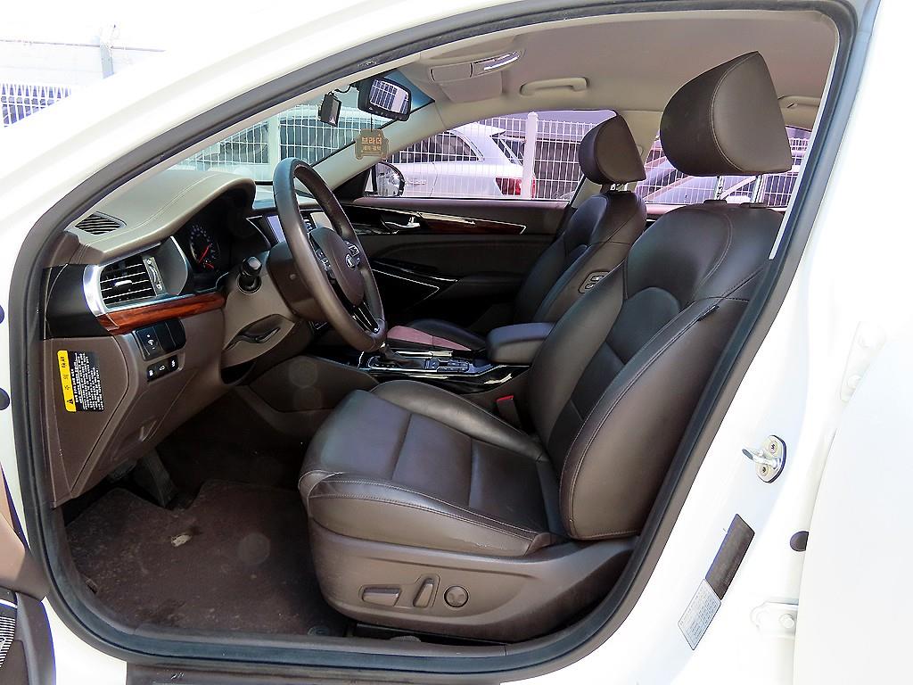 KIA K7 - Vista 5
