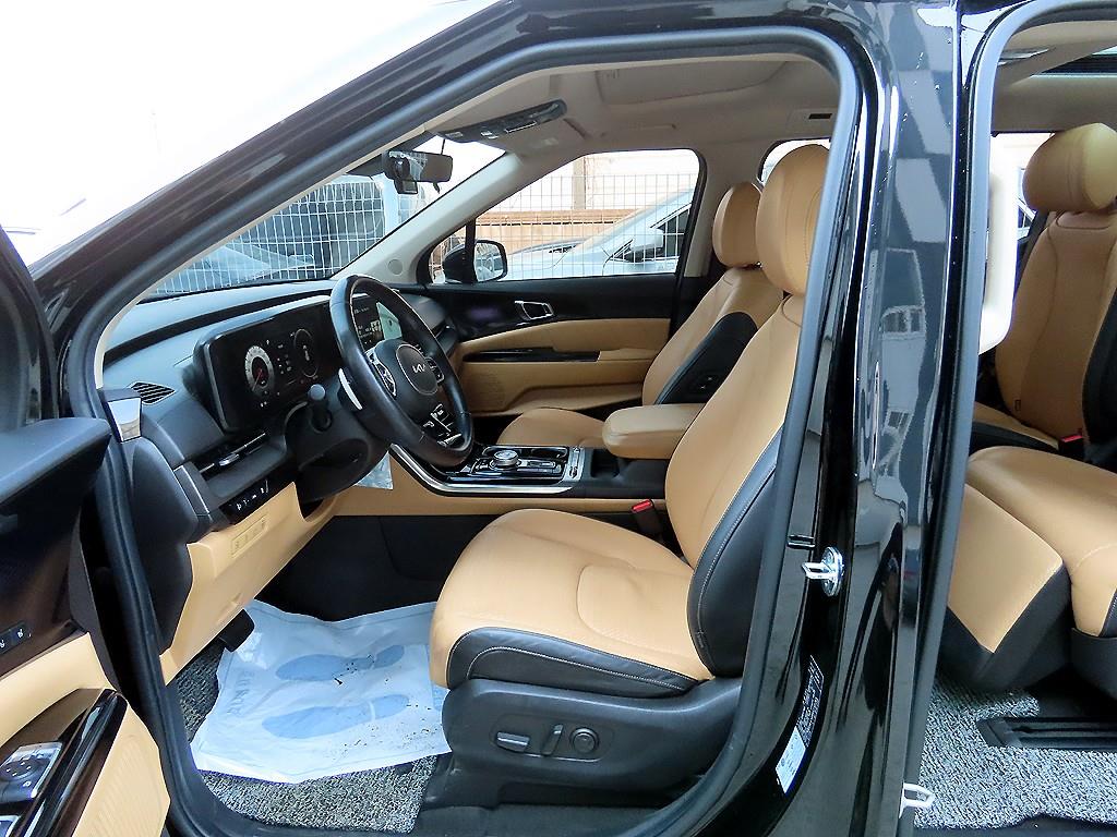 KIA Carnival - Vista 5