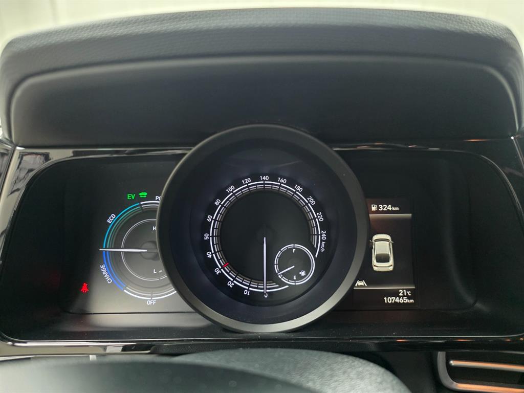 HYUNDAI Avante - Vista 11