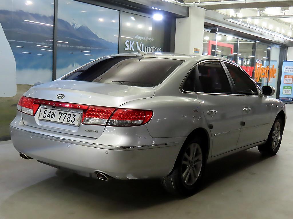 HYUNDAI Grandeur - Vista 4
