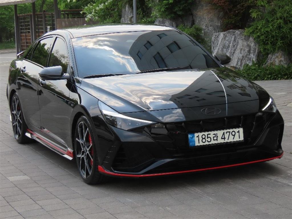HYUNDAI Avante - Vista 3