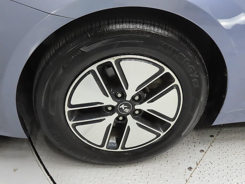 KIA K5 - Vista 9