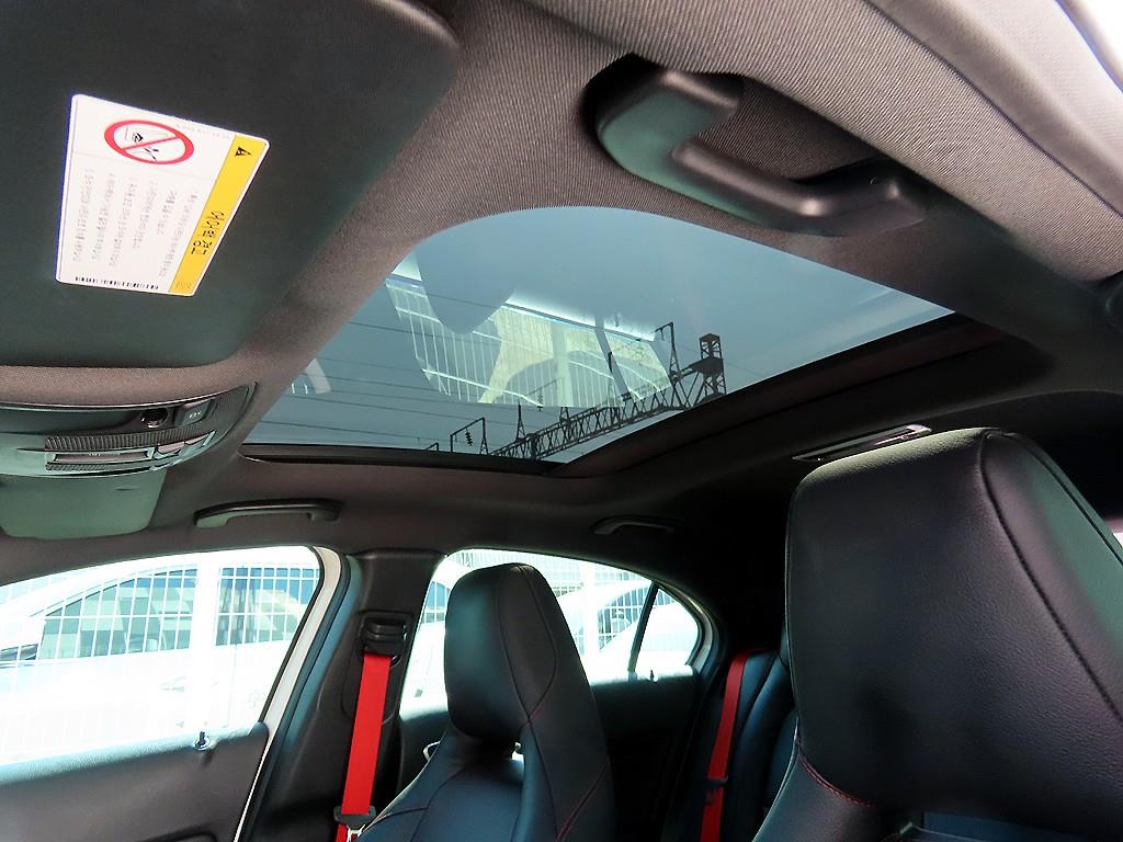 Mercedes Benz A Class 2015 Blanco - Importación desde Corea - HF Imports Iquique - Foto 17