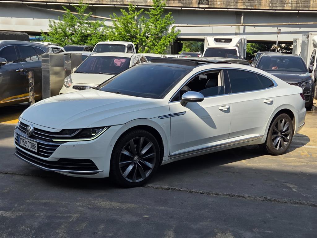 Volkswagen Arteon 2020 Blanco - Importación desde Corea - HF Imports Iquique - Foto 1