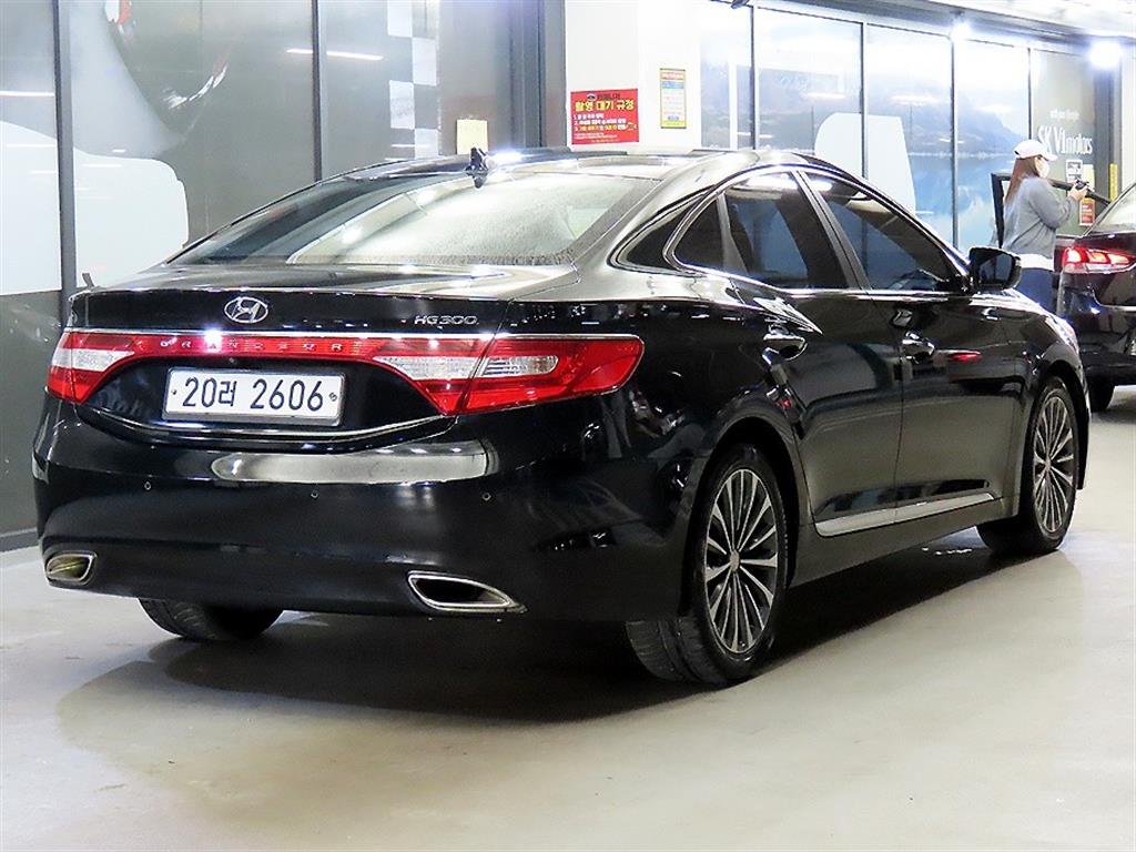 HYUNDAI Grandeur - Vista 4