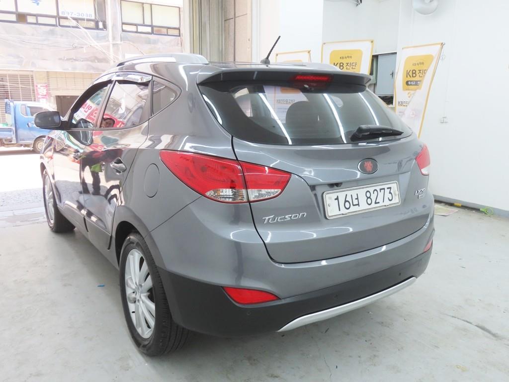 HYUNDAI Tucson - Vista 4