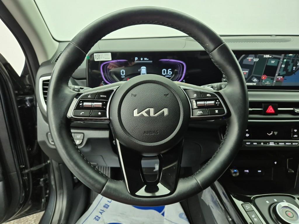 KIA Seltos - Vista 9