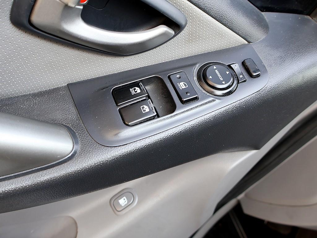 HYUNDAI Starex 2016 Plateado - Importación desde Corea - HF Imports Iquique - Foto 12