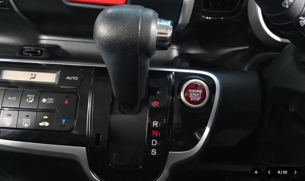 Honda N-BOX - Vista 9