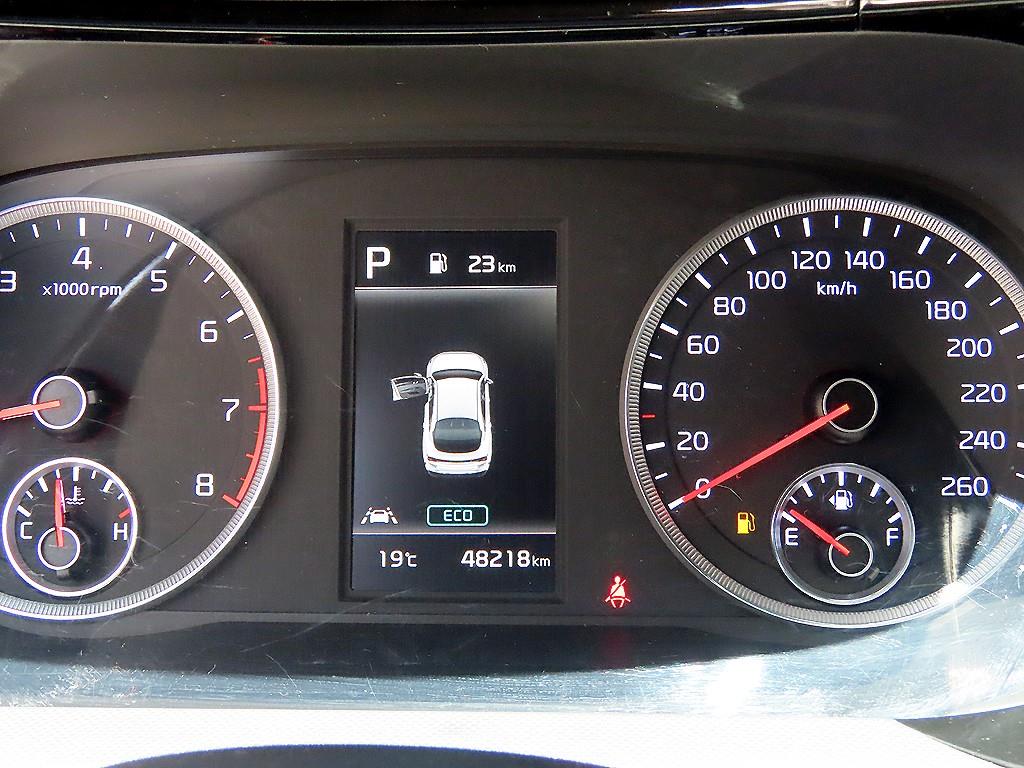 KIA K5 - Vista 9