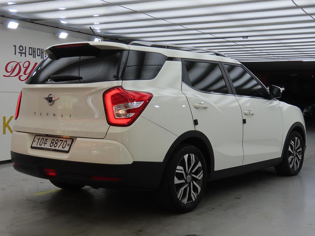 Ssangyong Tivoli - Vista 3