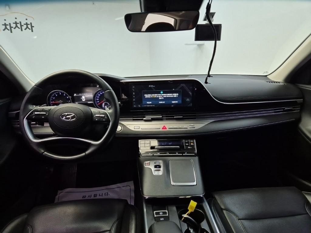 HYUNDAI Grandeur - Vista 7