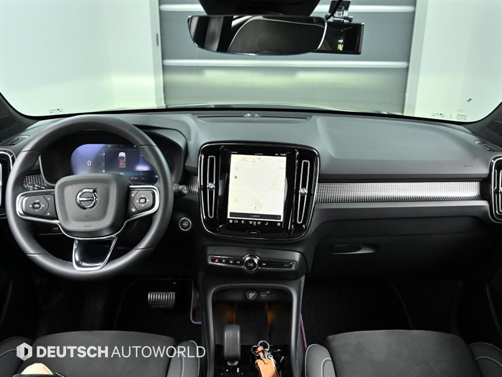 Volvo XC40 - Vista 8