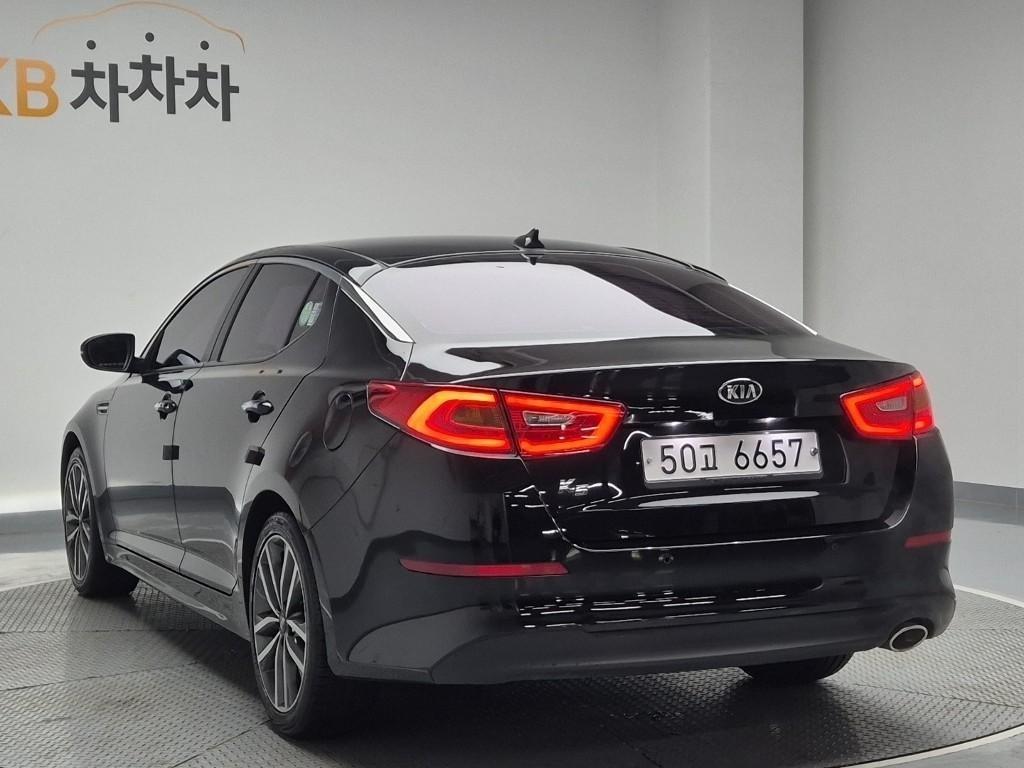 KIA K5 - Vista 2