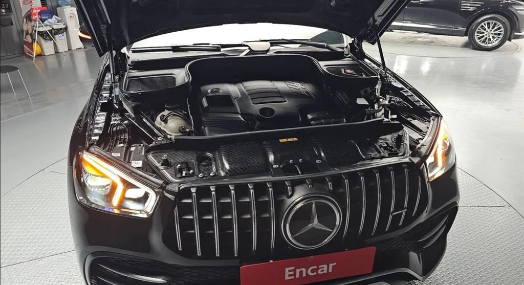 Mercedes Benz GLE Class - Vista 6