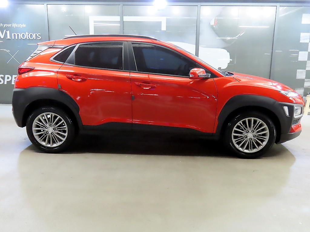 HYUNDAI Kona - Vista 3