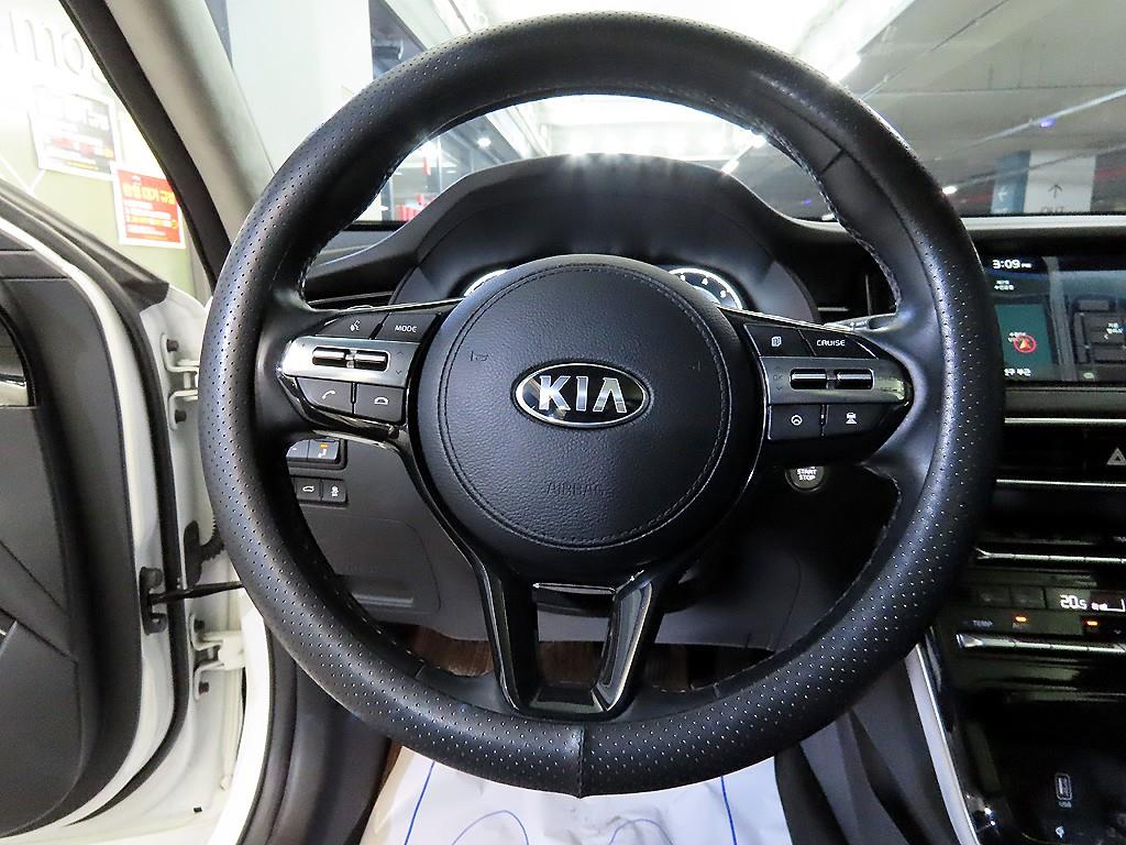 KIA K7 - Vista 8