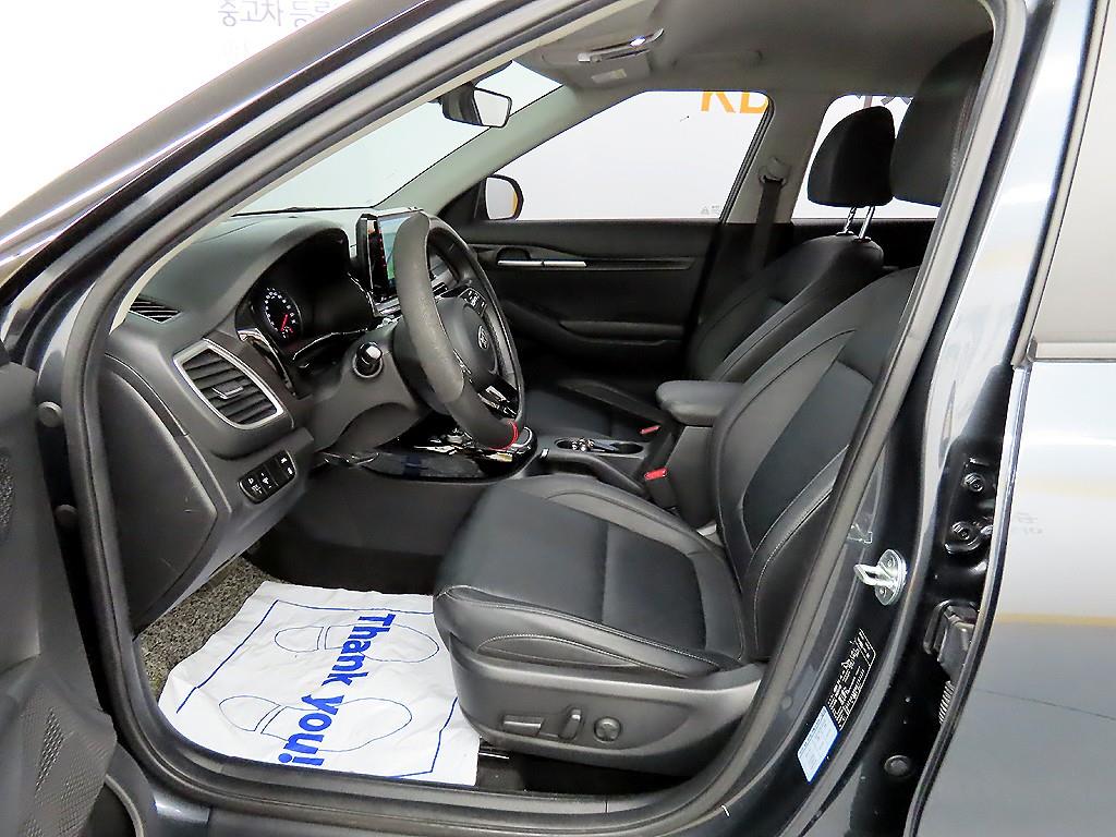 KIA Seltos - Vista 5